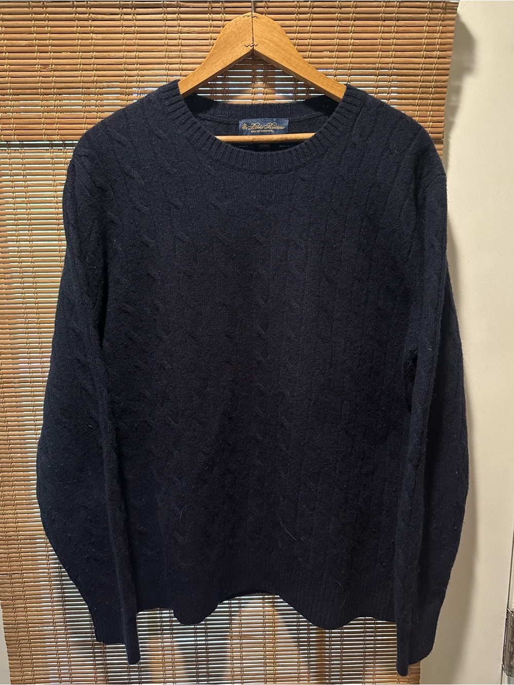 Brooks Brothers 100% English Lambswool Navy Blue Cable Knit Sweater Size Large
